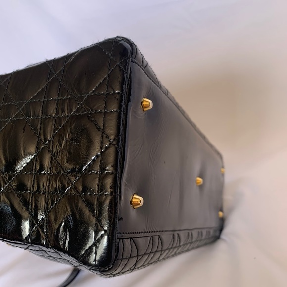 ❤️❤️SOLD❤️❤️DIOR LADY DIOR patent shoulder/handbag - Picture 6 of 16